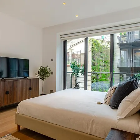 Domus Urbana 152 Apartamento